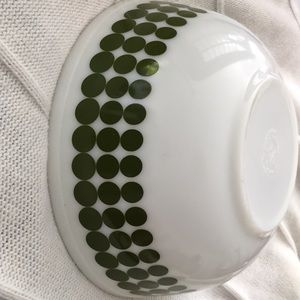 Other - Mid century Pyrexx green dot bowl Other - Mid century Pyrexx green dot bowl